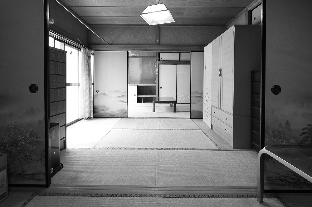 断熱性能を向上してあたたかく広い空間を実現!実家リノベーション:施工前